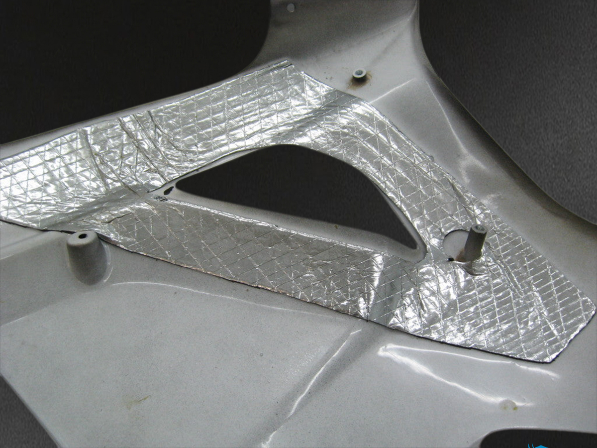 Suzuki GSXR1000 (2003-2004) Gloss White & Black - Custom ABS Fairing Kit