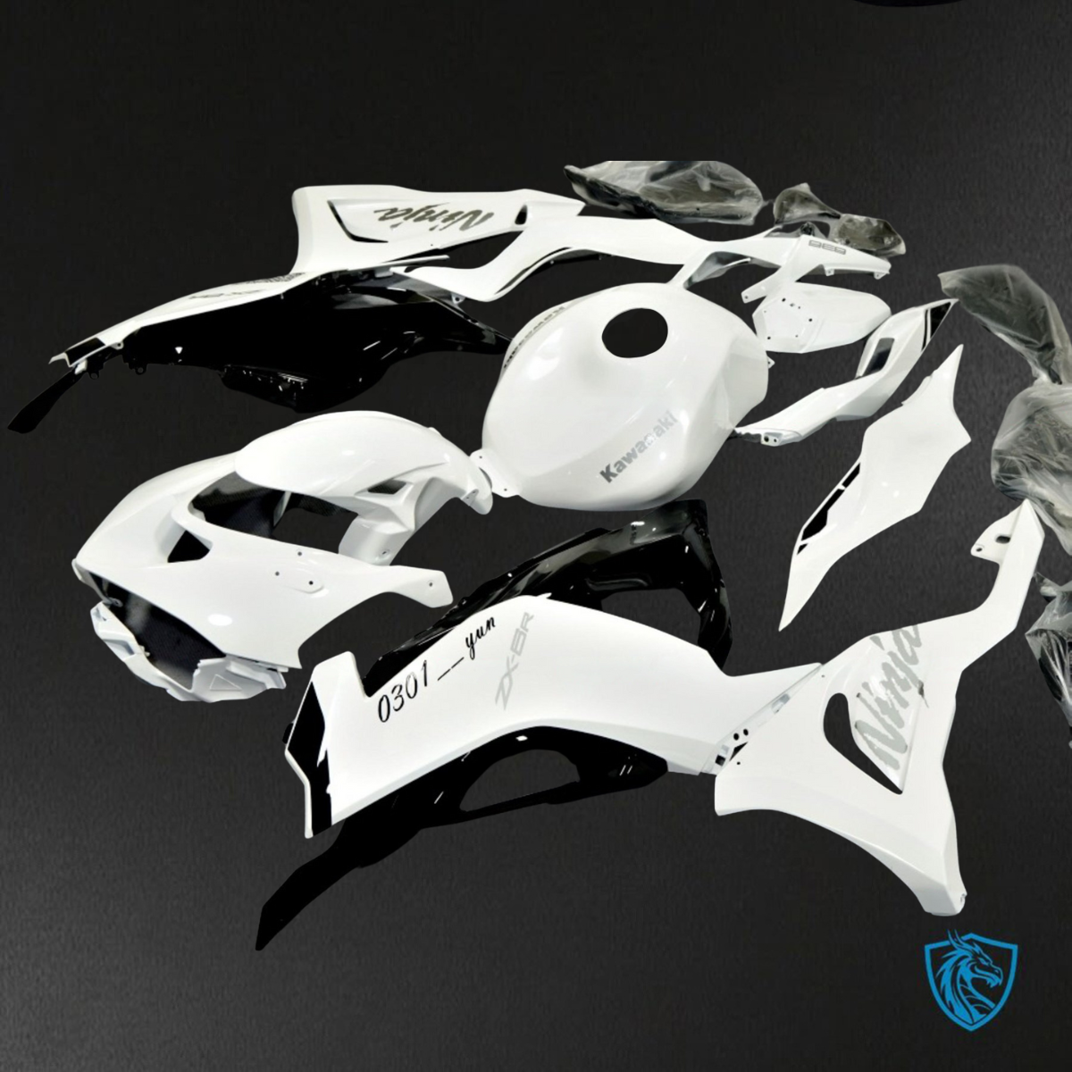 Kawasaki ZX-6R ZX636 (2023–2024) Glossy White & Black - Custom ABS Fairing Kit