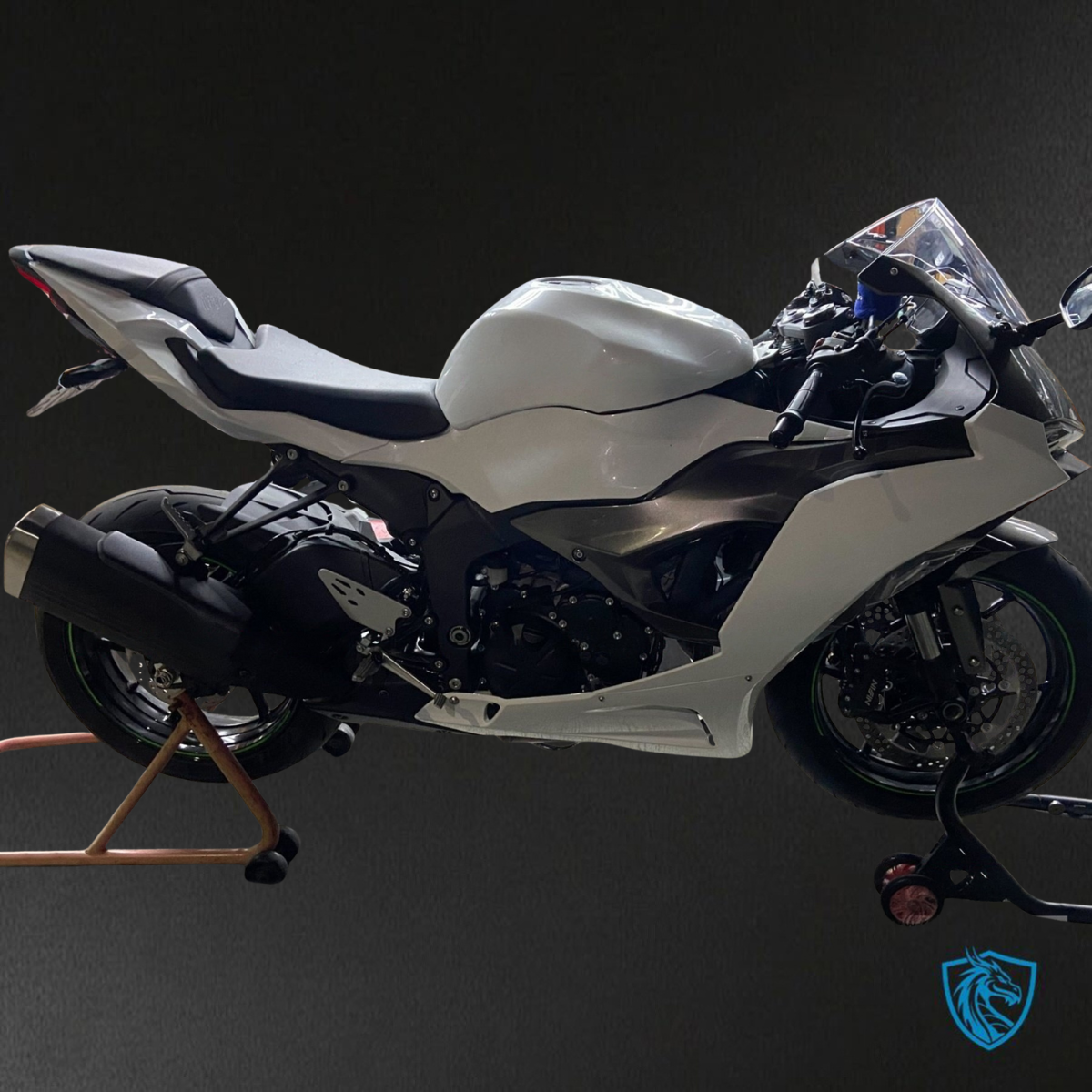 Kawasaki ZX-6R ZX636 (2023–2024) Glossy White & Black ABS Bodywork - Fairings Kit