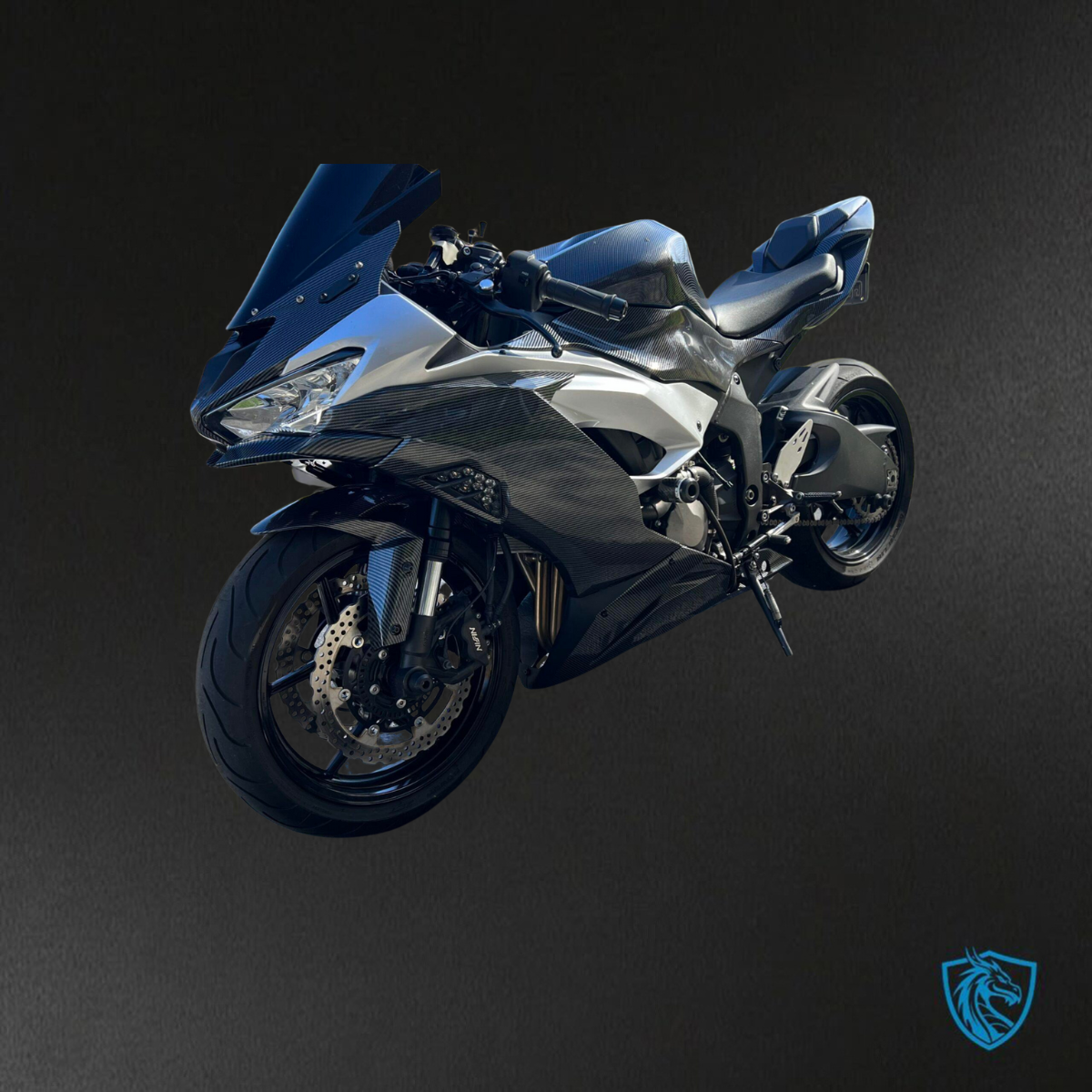 Kawasaki ZX6R (2019-2023) Black & Silver Carbon Fiber - Replacement Motorcycle Fairings Kit