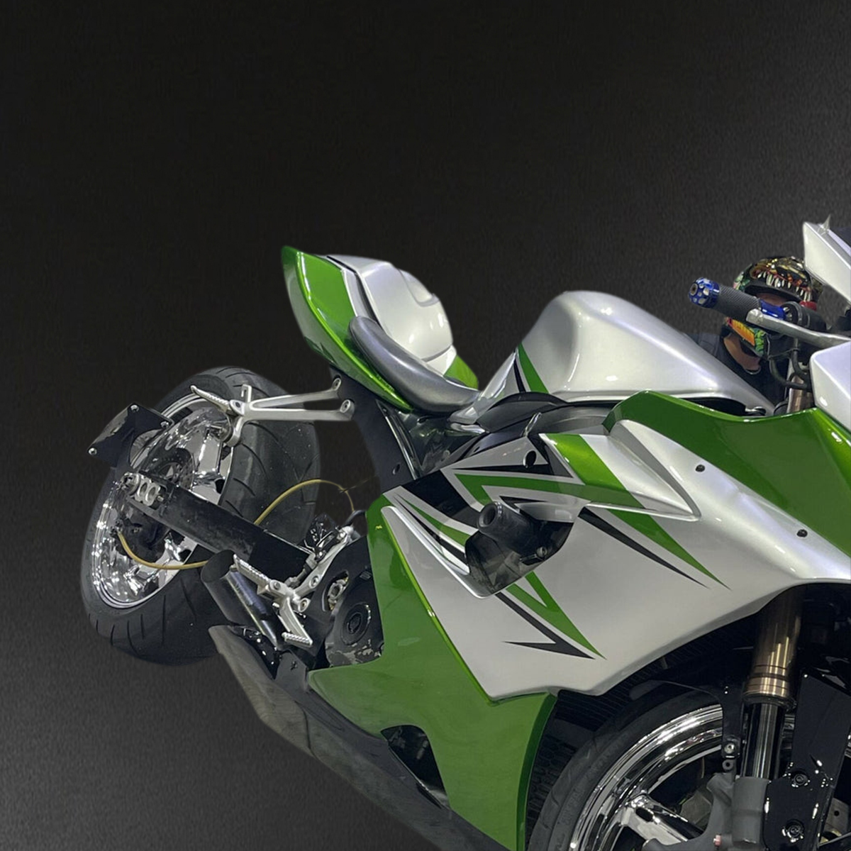 Suzuki GSXR1000 (2005-2006) Sliver & Gloss Green Injection - Custom ABS Fairing Kit
