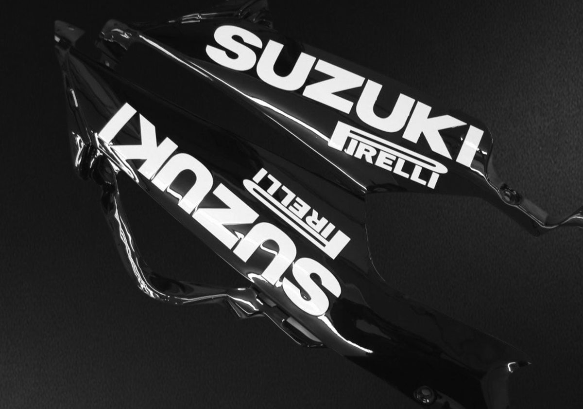 Suzuki GSXR 600-750 (2006-2007) White & Black Alstare Corona Fairing Kit - Aftermarket ABS Bodywork